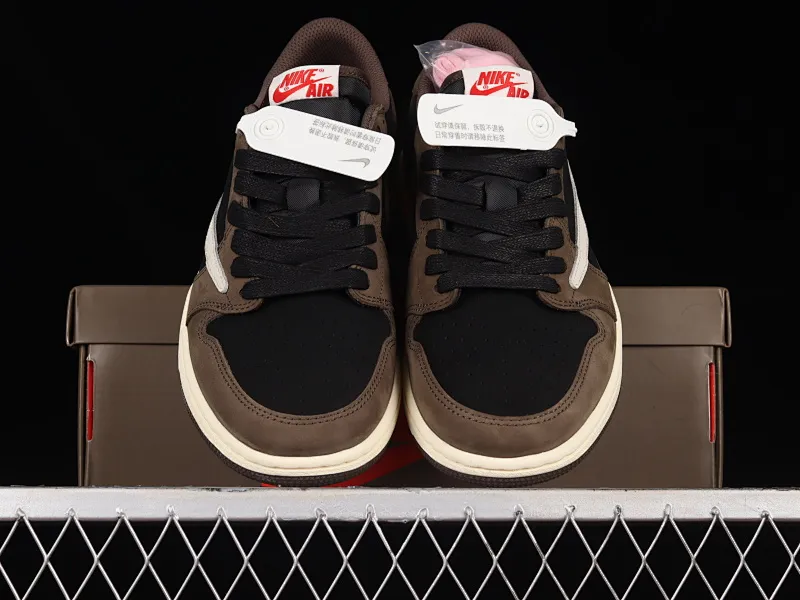 All categories Air Jordan Jordan series basketball shoes Air Jordan 1 Low LW version Travis Scott x Jordan 1 low AJ 1 OG barb reverse hook grimace low top CQ4277-001